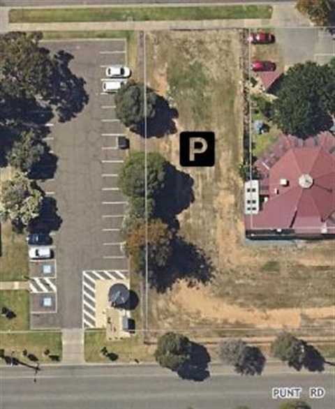 Civic Centre Carpark Cobram.JPG