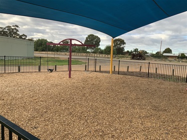 Strathmerton Lions Park swings