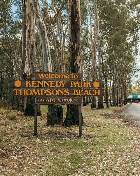 Thompsons-Beach-Kennedy-Park-Welcome-Sign.png